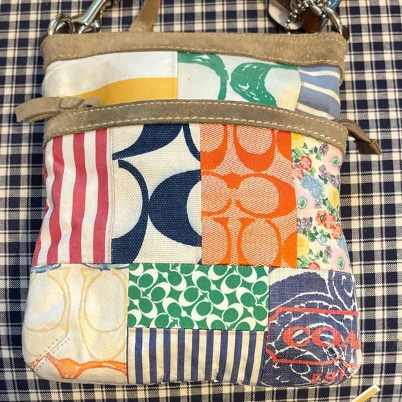 Coach Hamptons Patchwork Crossbody Bag - Picture 4 of 11